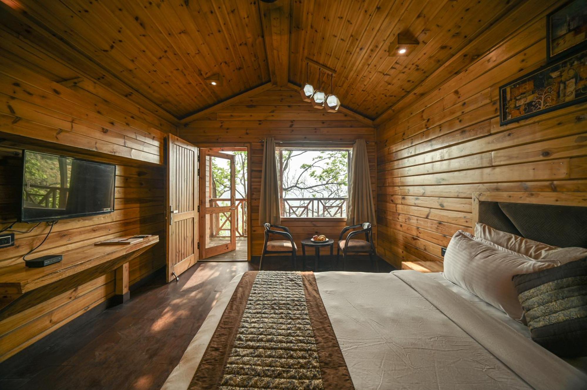 Aavaas Hill Resort Lansdowne Eksteriør bilde